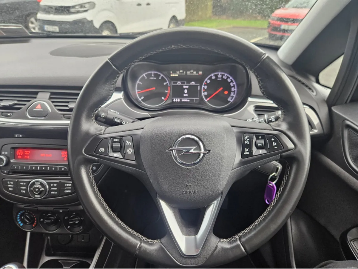 Opel Corsa CORSA  SC 1.4 - Image 4