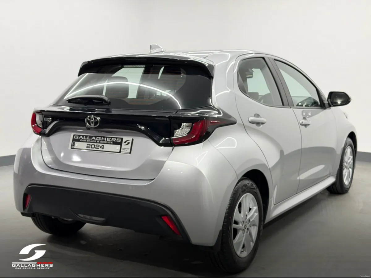 Toyota Yaris (241) 1.5 LUNA ONLY 18K KMS - Image 4
