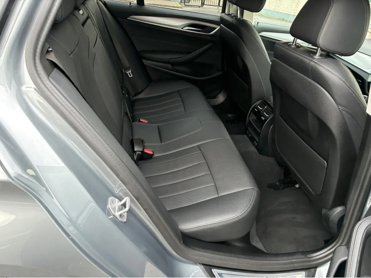 BMW 5-Series D 5TSA 4DR AUTO - Image 6