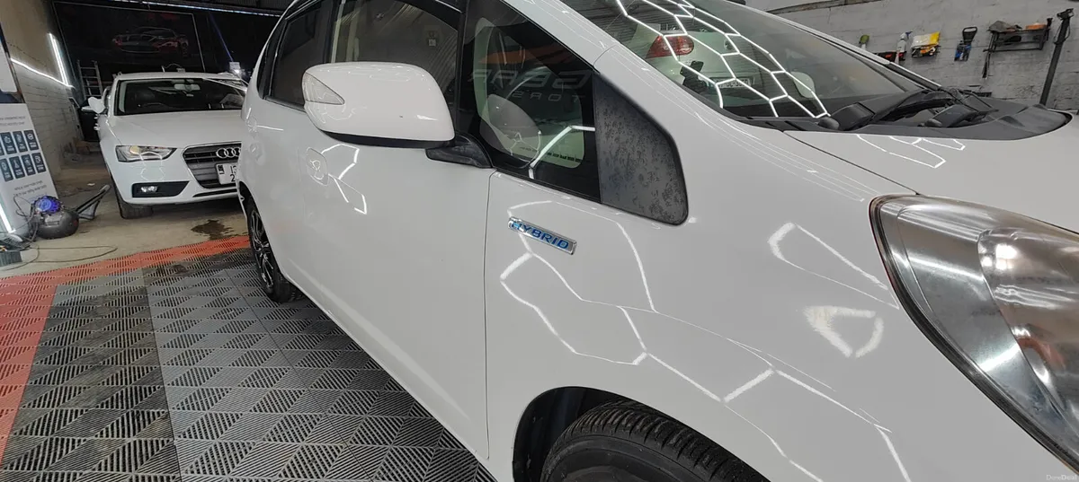 2014 Honda Fit 1.3 Automatic Petrol Hybrid - Image 4