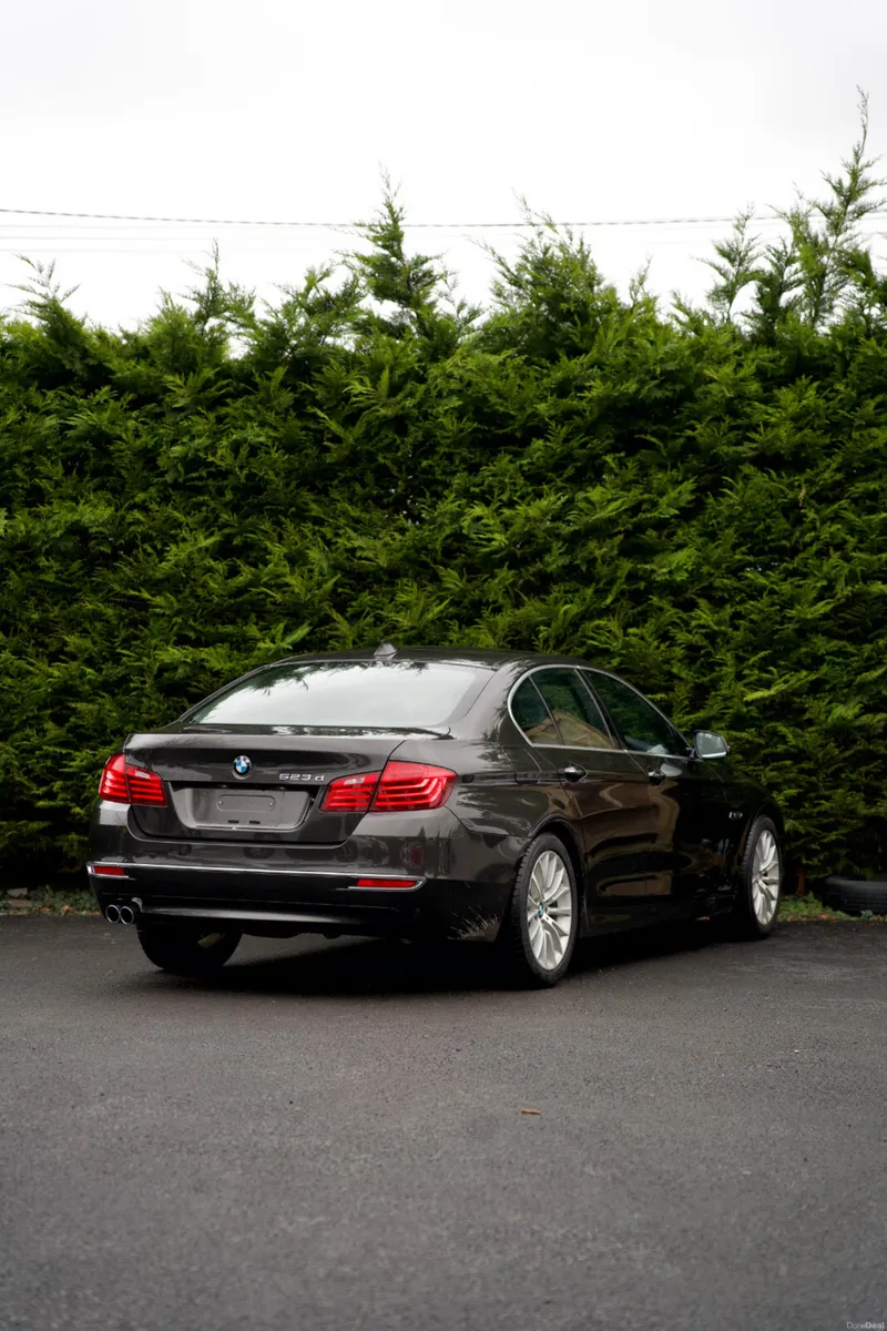 🌟 BMW 523D Luxury 2015 With Low Mileage 🌟 - Image 4