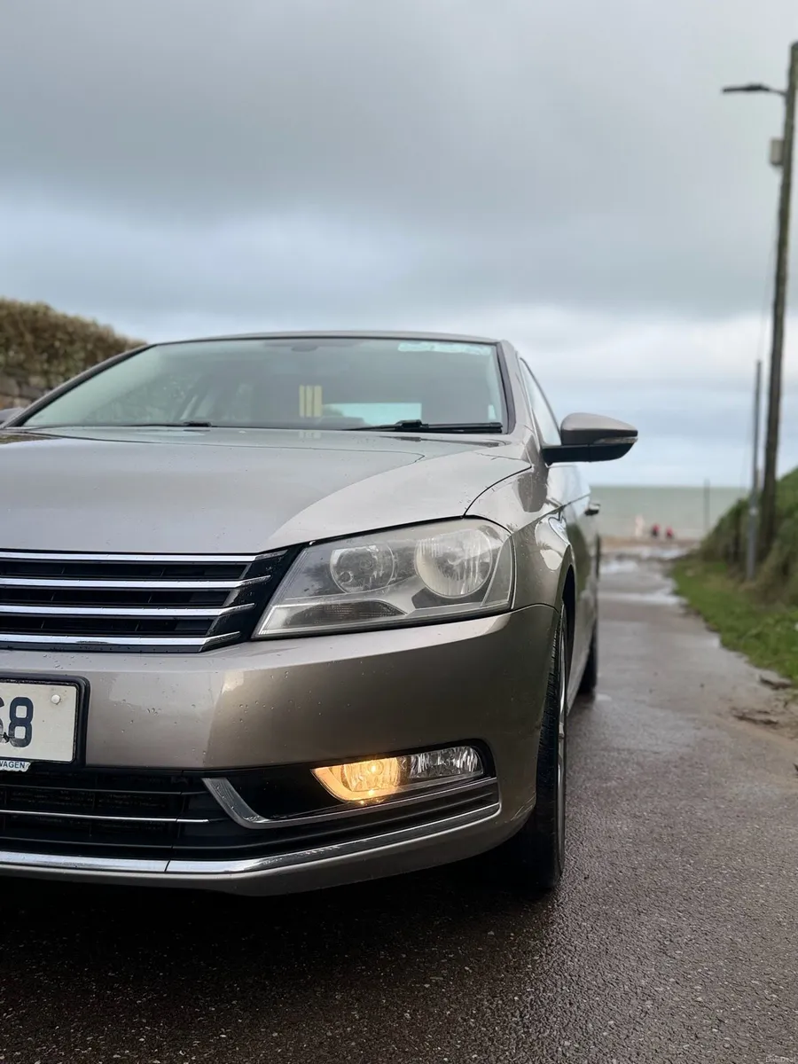 Volkswagen Passat B7 - Image 2