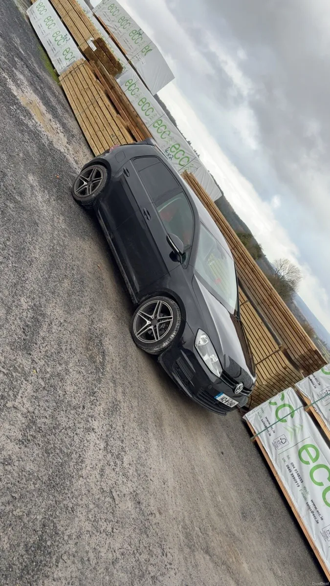 2014 Volswagon golf - Image 3