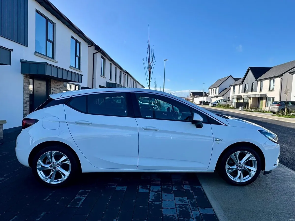 Opel Astra SRI - low mileage - service history- - Image 3