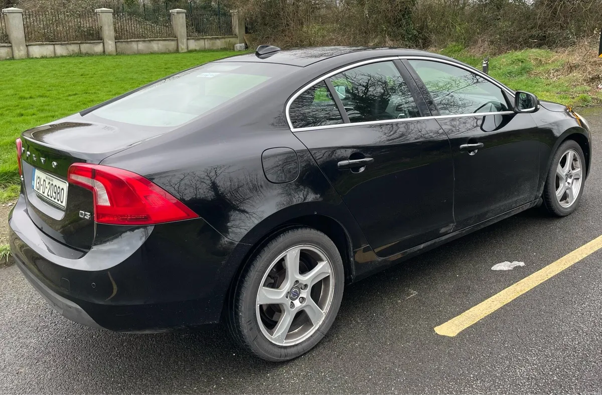 Volvo S60 - Image 1