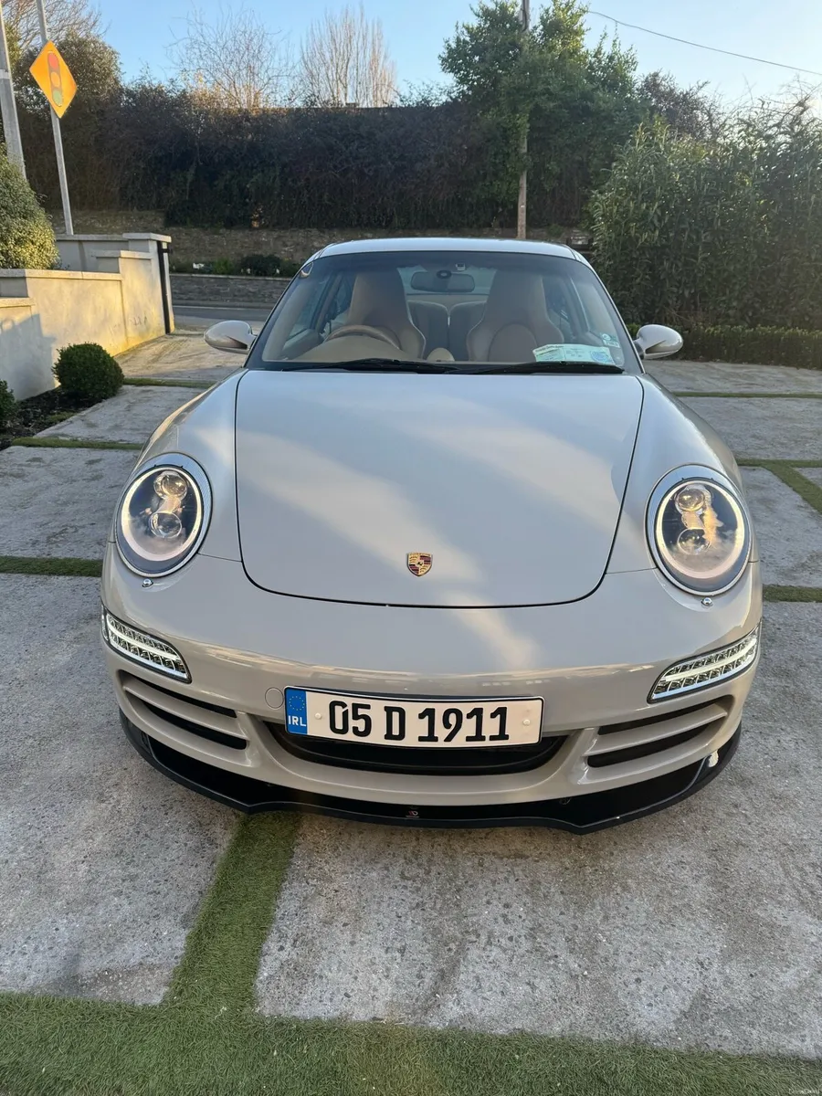 Porsche911  997 carrera 2 - Image 4