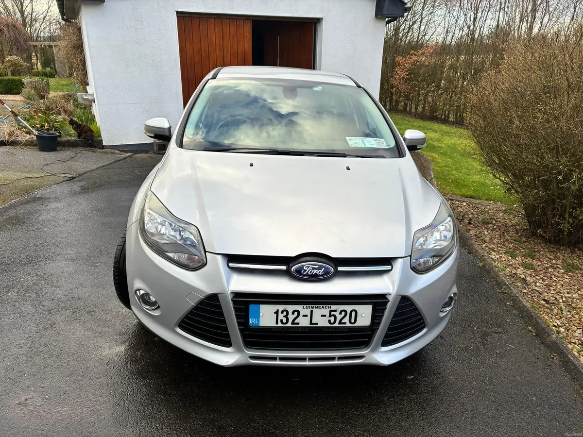 Ford Focus  Zetec Ecoboost 2013 - Image 1