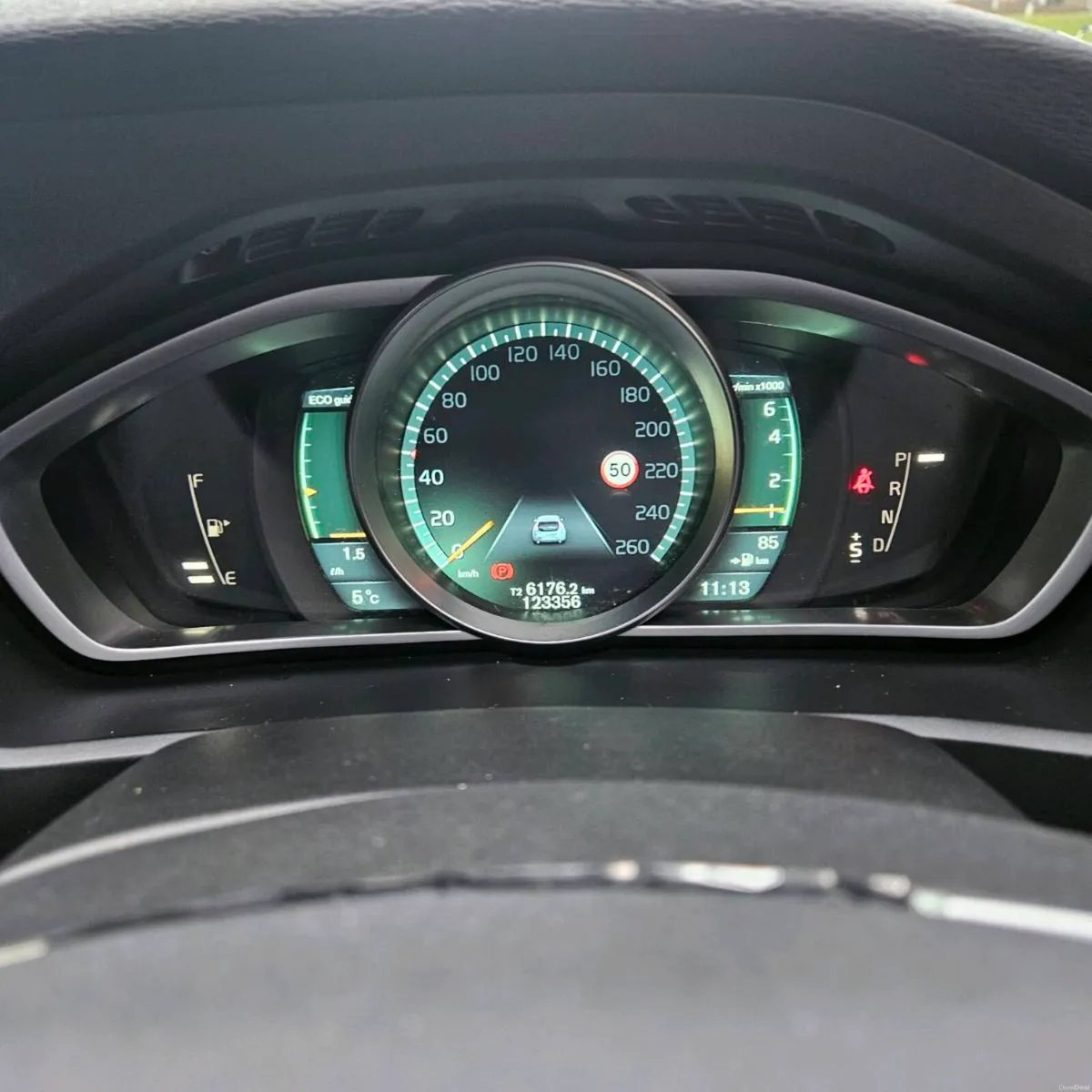 2014 Volvo V40 T4 High Spec Automatic – Panoramic - Image 4