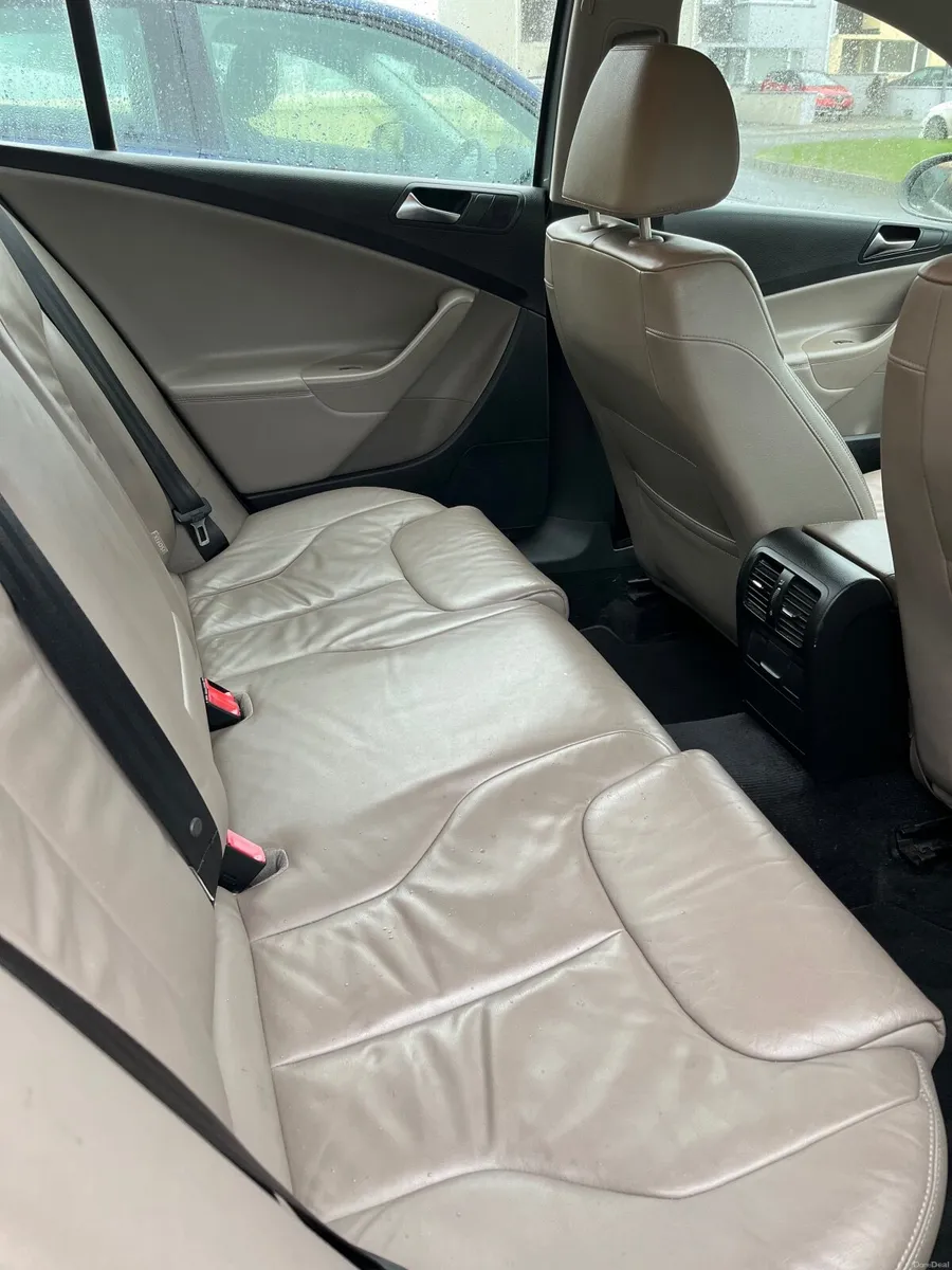 Volkswagen Passat 2008 - Image 3