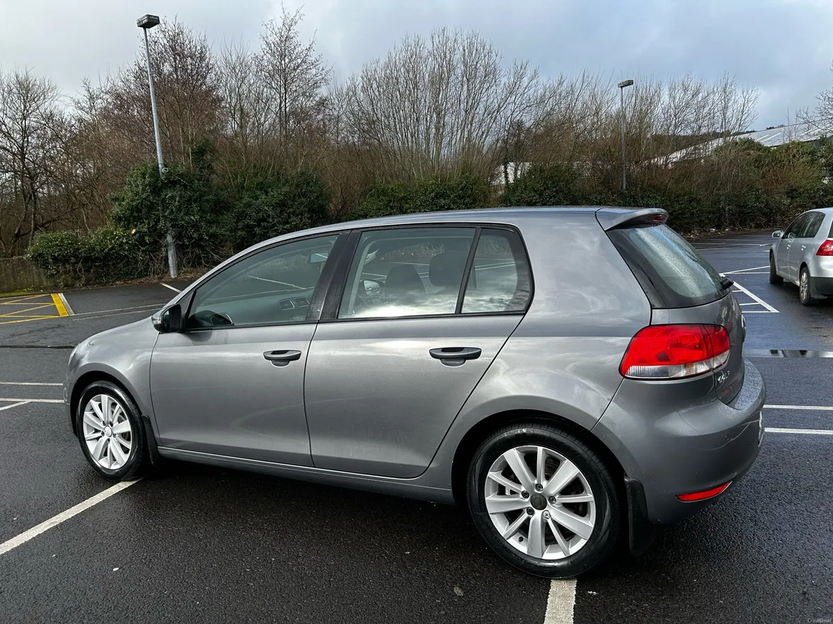 12 VW Golf 1.6 TDi Full Service History Very Clean - Image 3