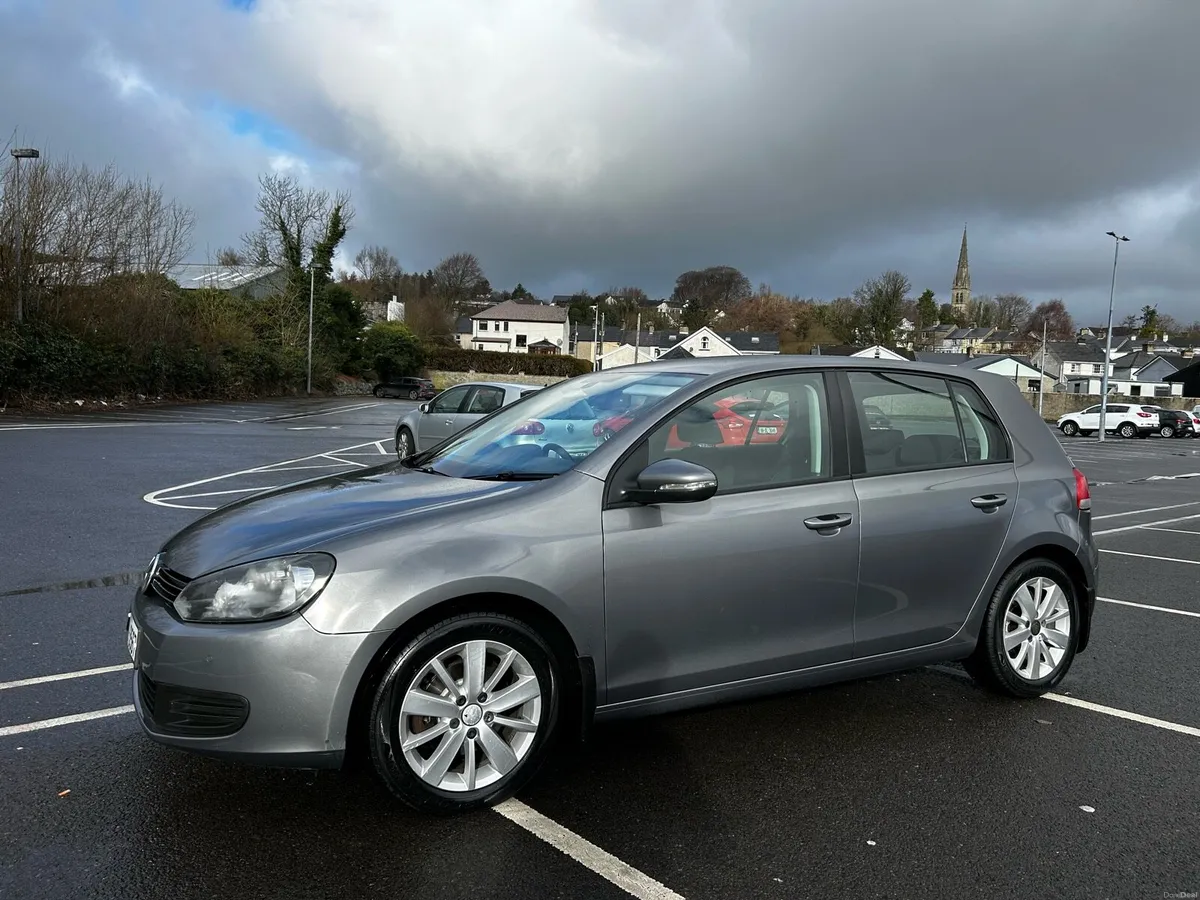12 VW Golf 1.6 TDi Full Service History Very Clean - Image 2