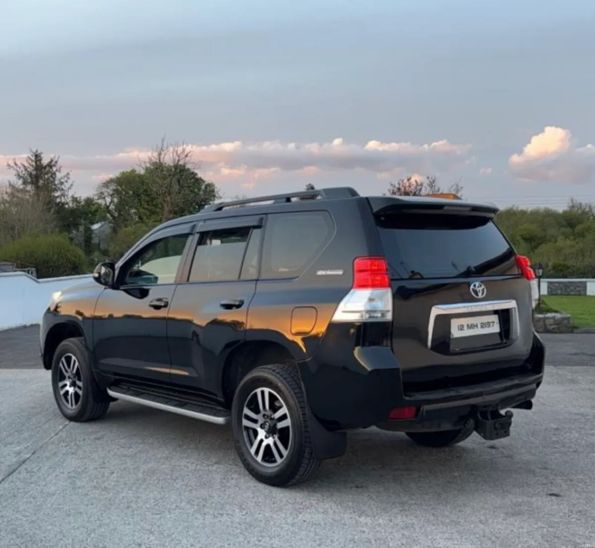 -Toyota Landcruiser Crewcab- - Image 2