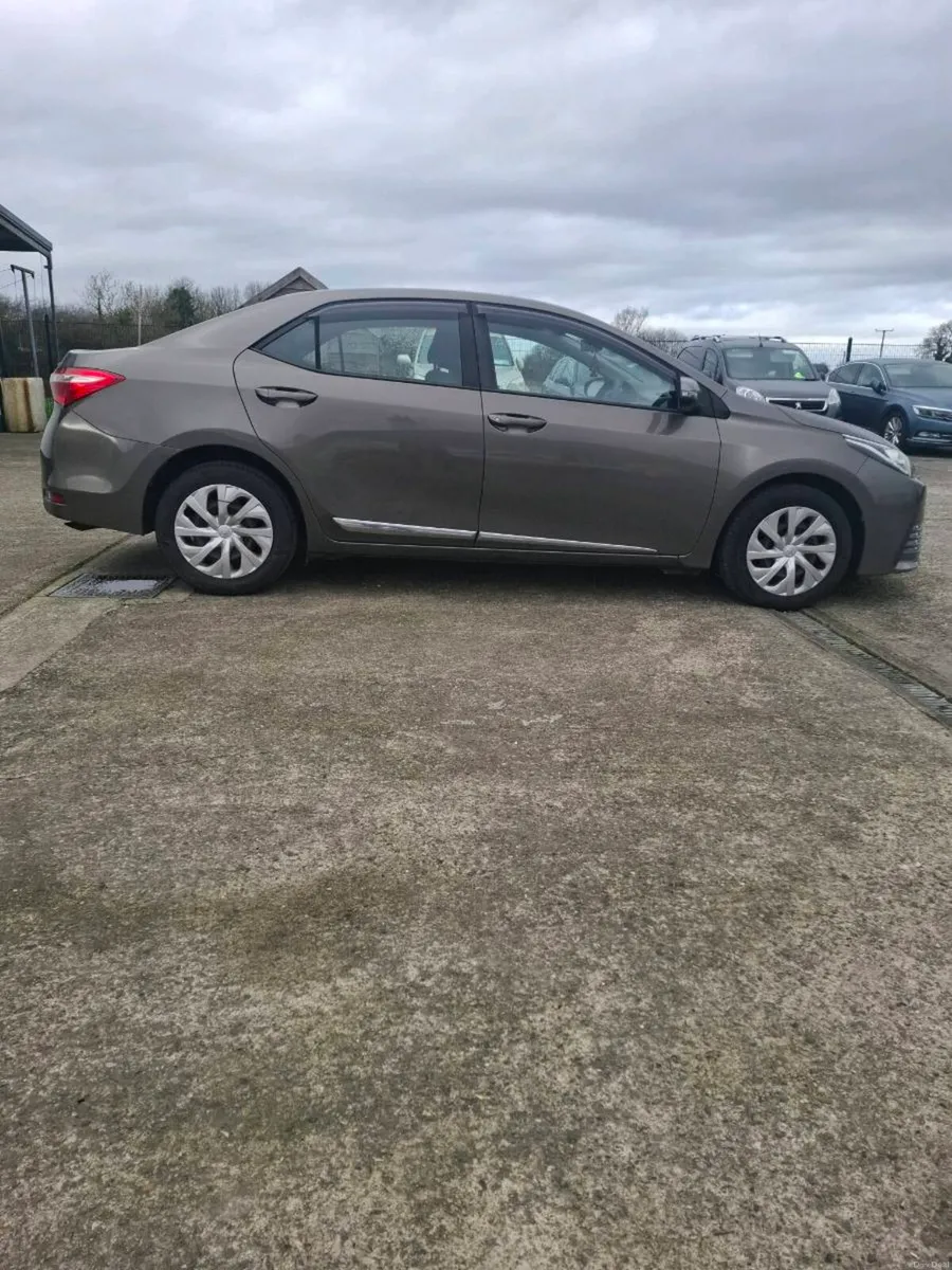 TOYOTA COROLLA 1.3 PETROL 2017 - Image 2