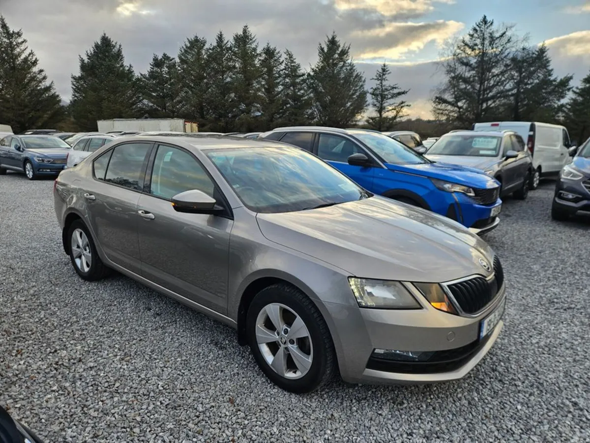 Skoda Octavia AMB 1.0tsi 115HP 4DR - Image 4