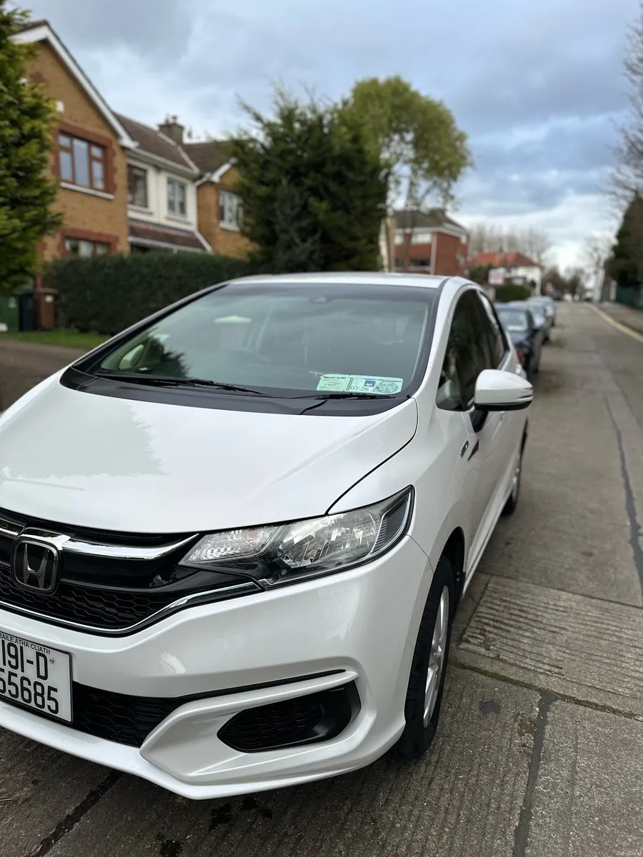 Honda fit 2019 (4 wheel drive) - Image 3