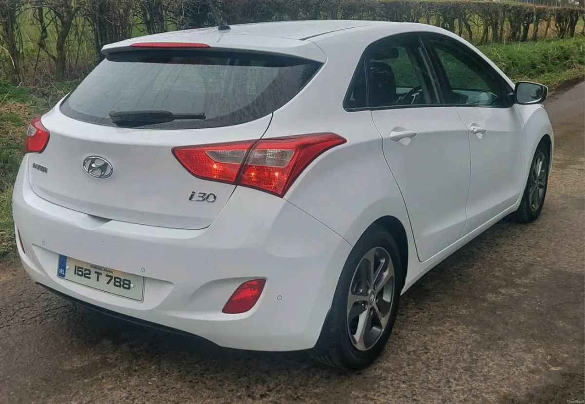 2015 Hyundai I30 1.6 Diesel Deluxe * Full Year NCT - Image 4