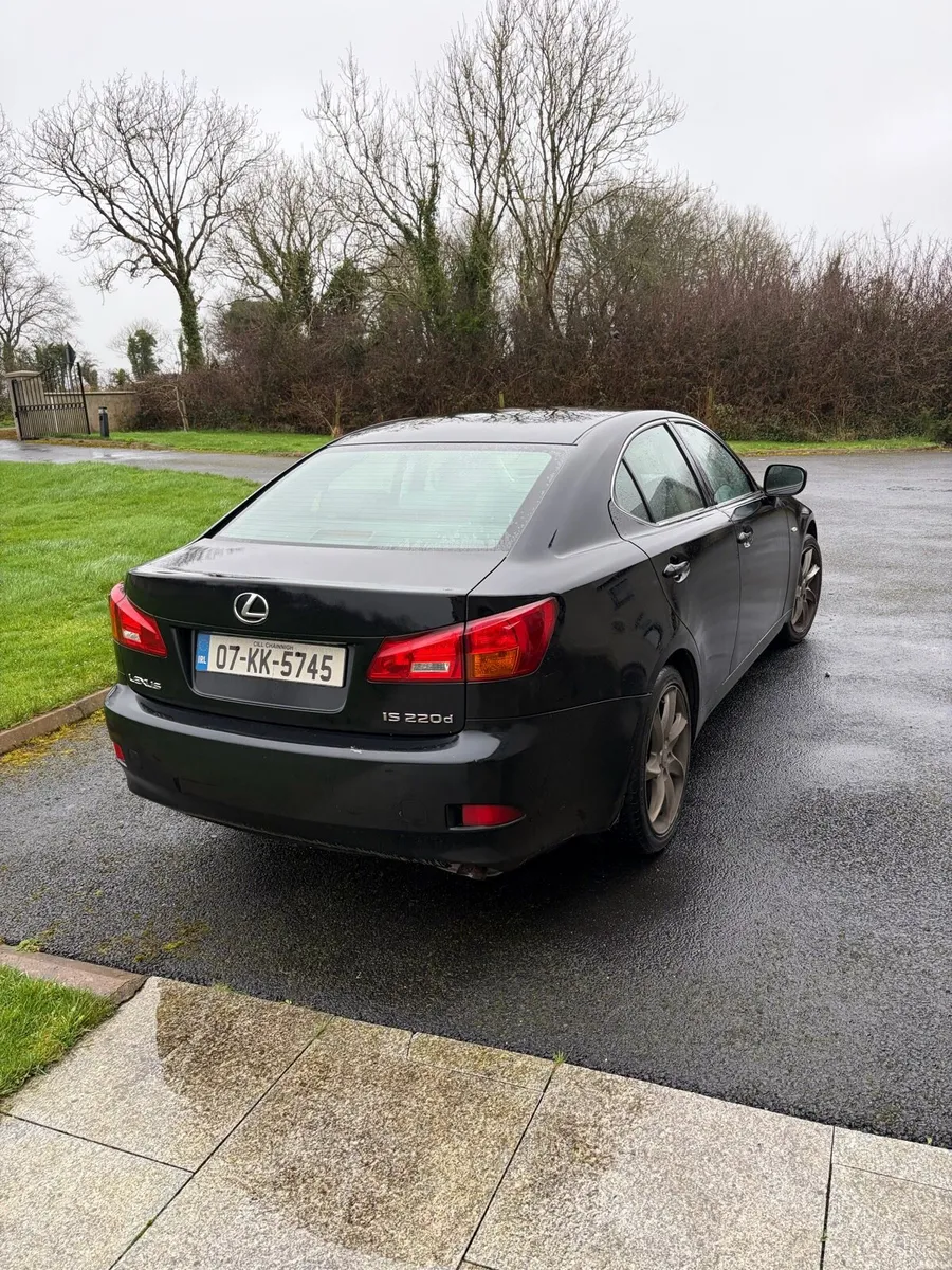 Lexus IS220d - Image 1