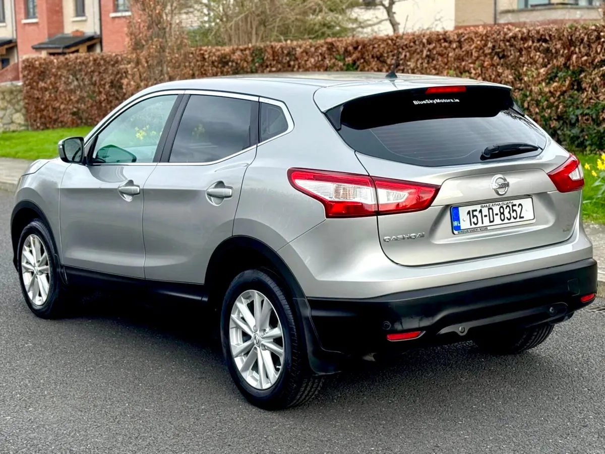 Warranty Nissan Qashqai Petrol Manual Low Miles - Image 4