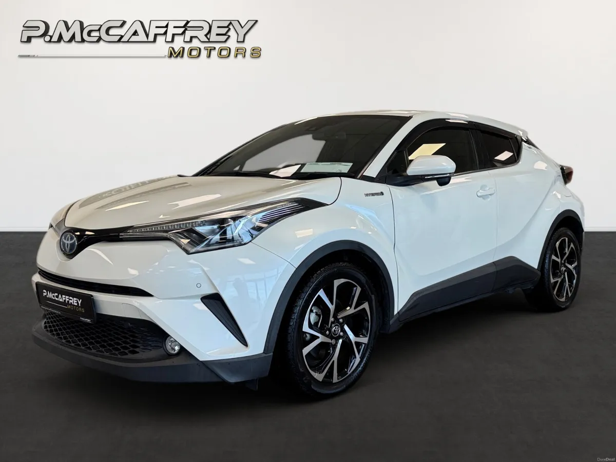 2017 Toyota C-HR Luna Sport Leather Reversing Came - Image 1