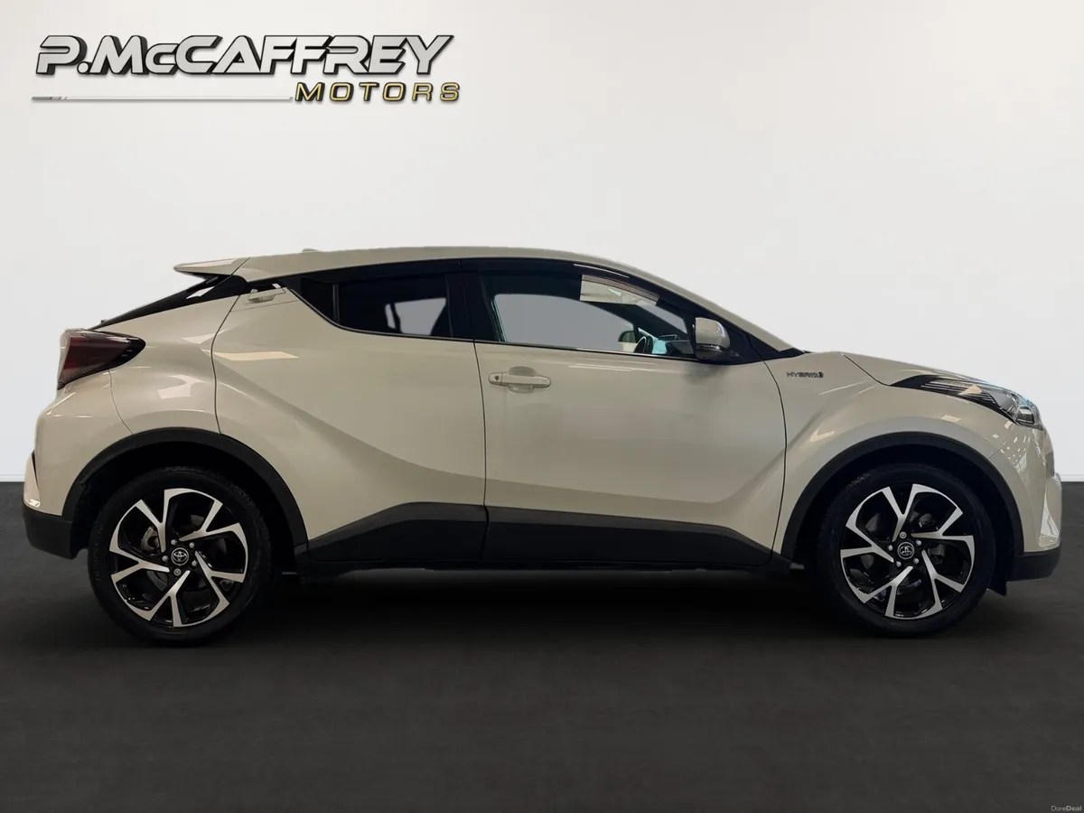 2017 Toyota C-HR Luna Sport Leather Reversing Came - Image 4