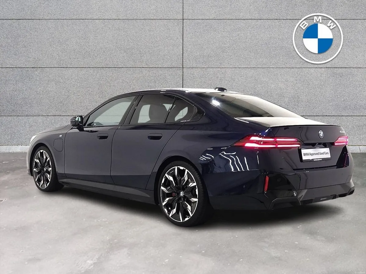 BMW 5-Series 530e M Sport Pro Saloon - Image 3