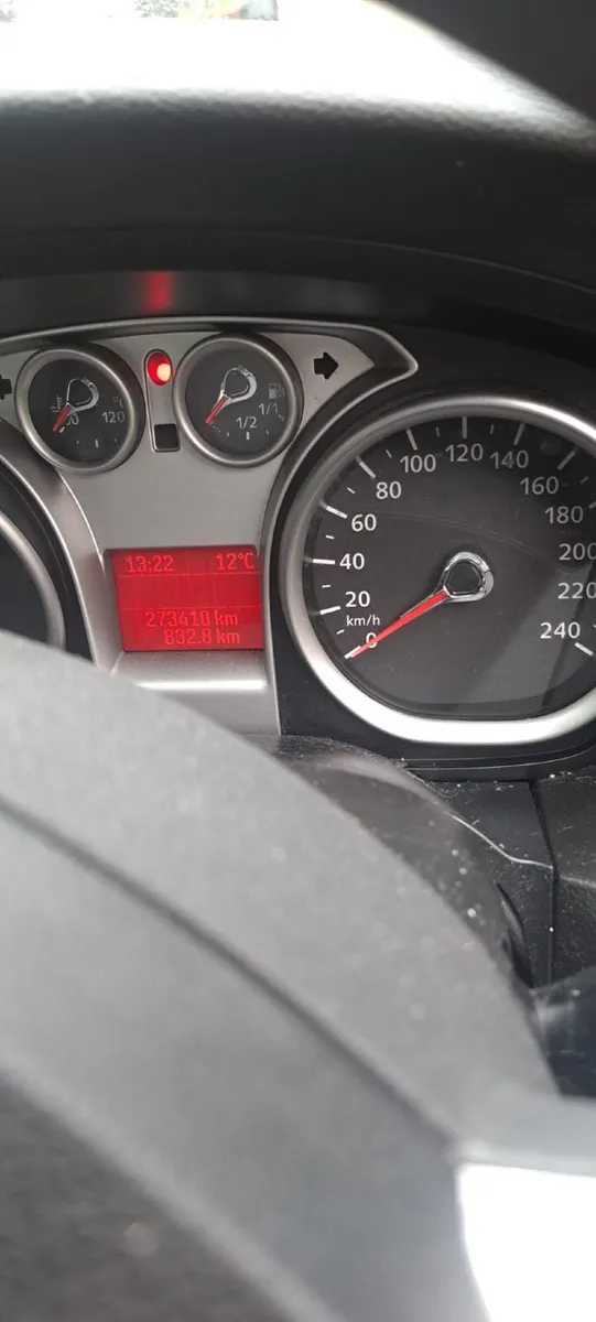 Ford Focus 2010 - Image 3