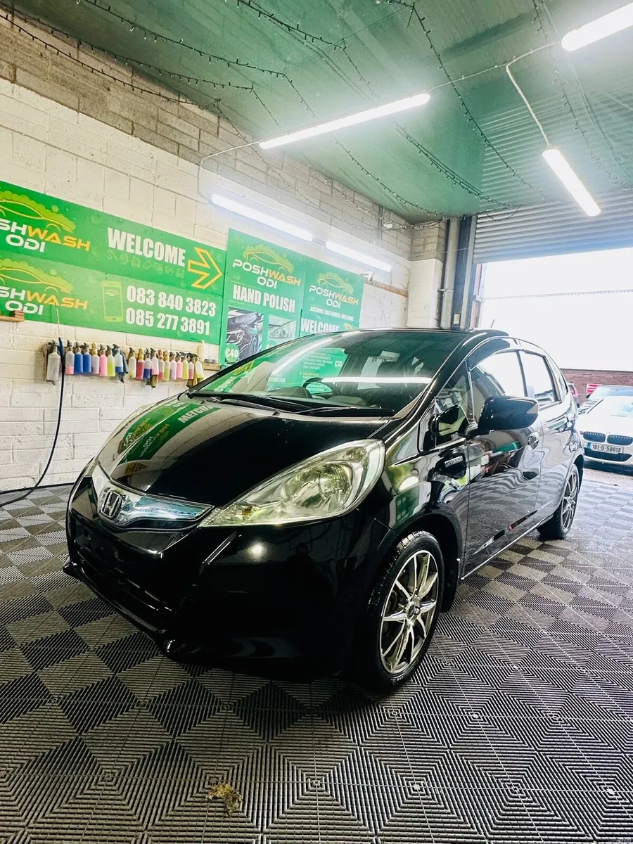 2013 Honda Fit 106800 KMS - Image 2