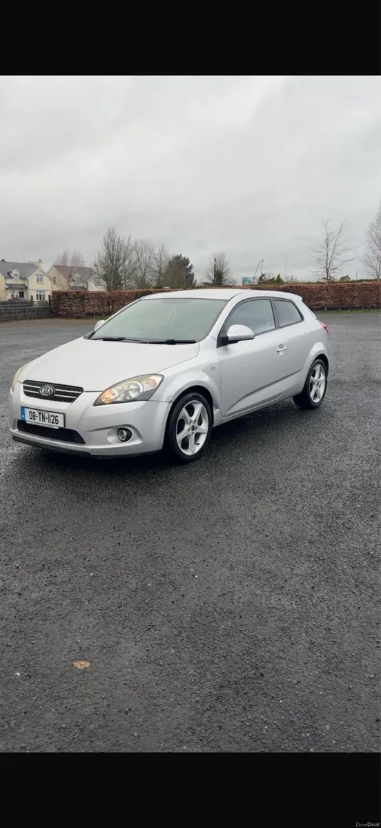 Kia Ceed new nct/ small mileage - Image 2