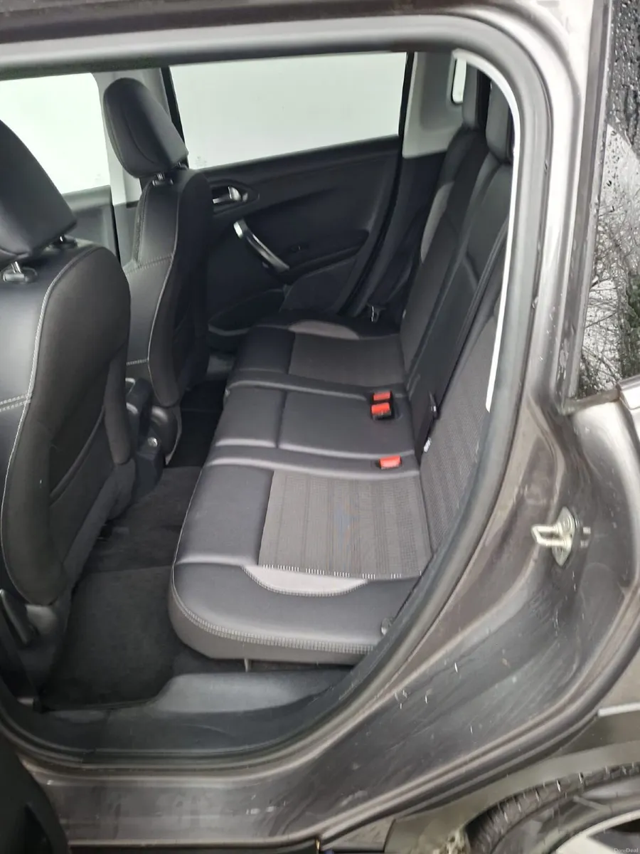 Peugeot 2008 2017 - Image 4