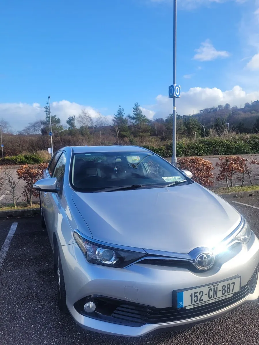 Toyota Auris 2015 - Image 1