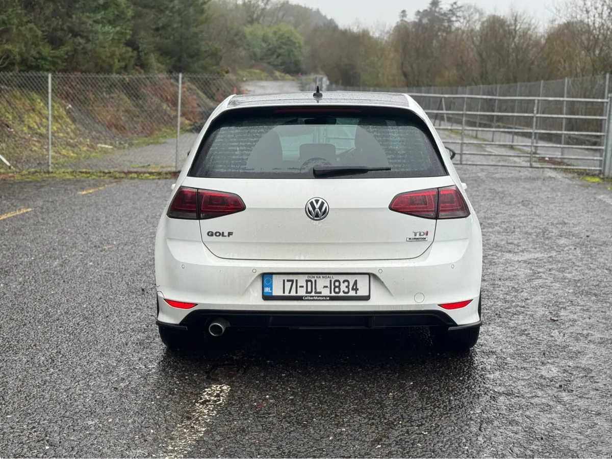 Volkswagen Golf R line NCT 03-27 - Image 3