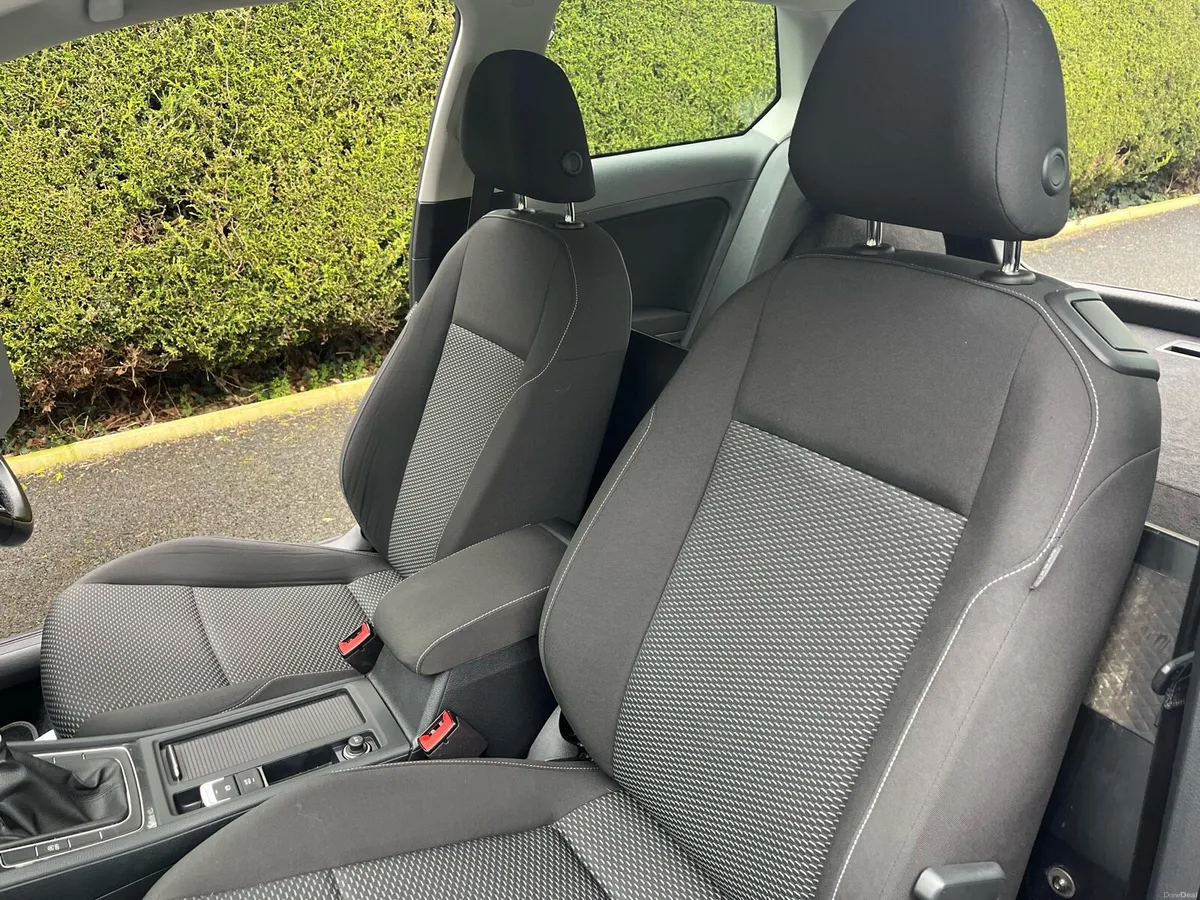VW Golf 2019 1.6 Diesel - Image 3