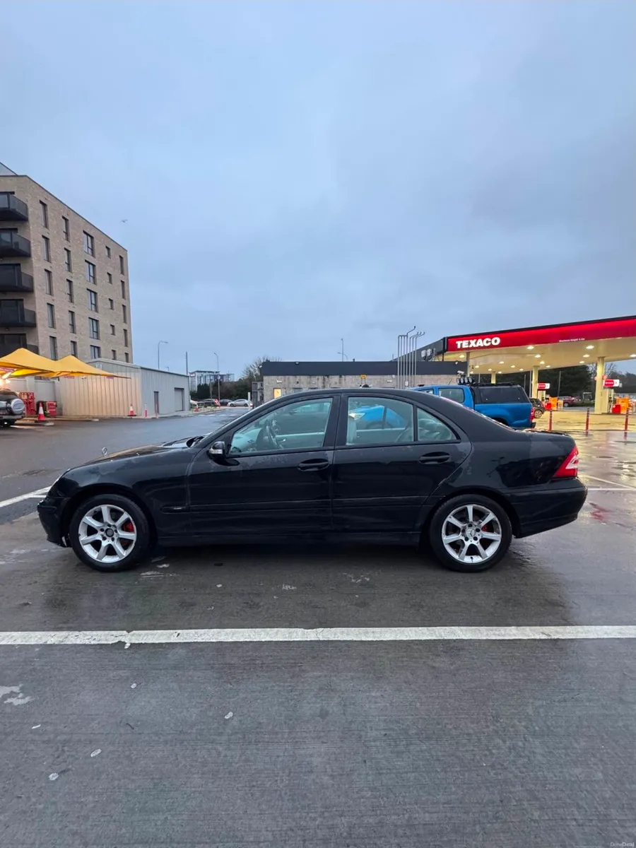 WANTED C180, C220 Mercedes - Image 2