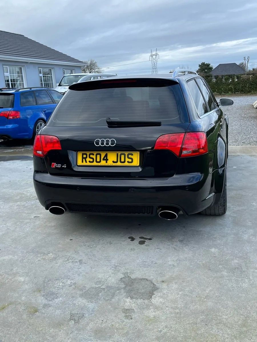 Audi rs4 (engine issue) - Image 1