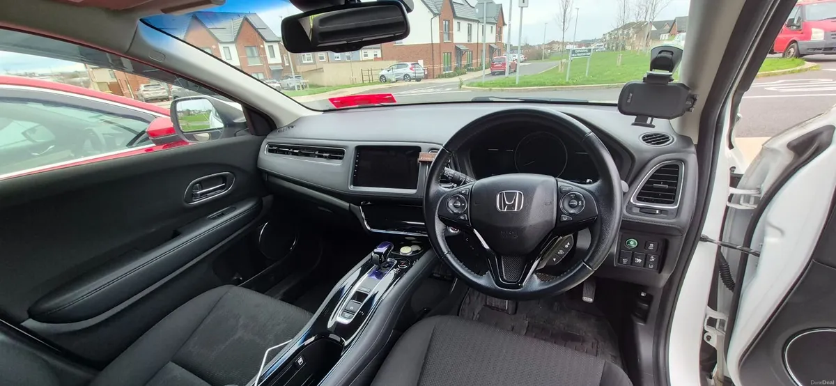 Honda Vezel 2017 - Image 4