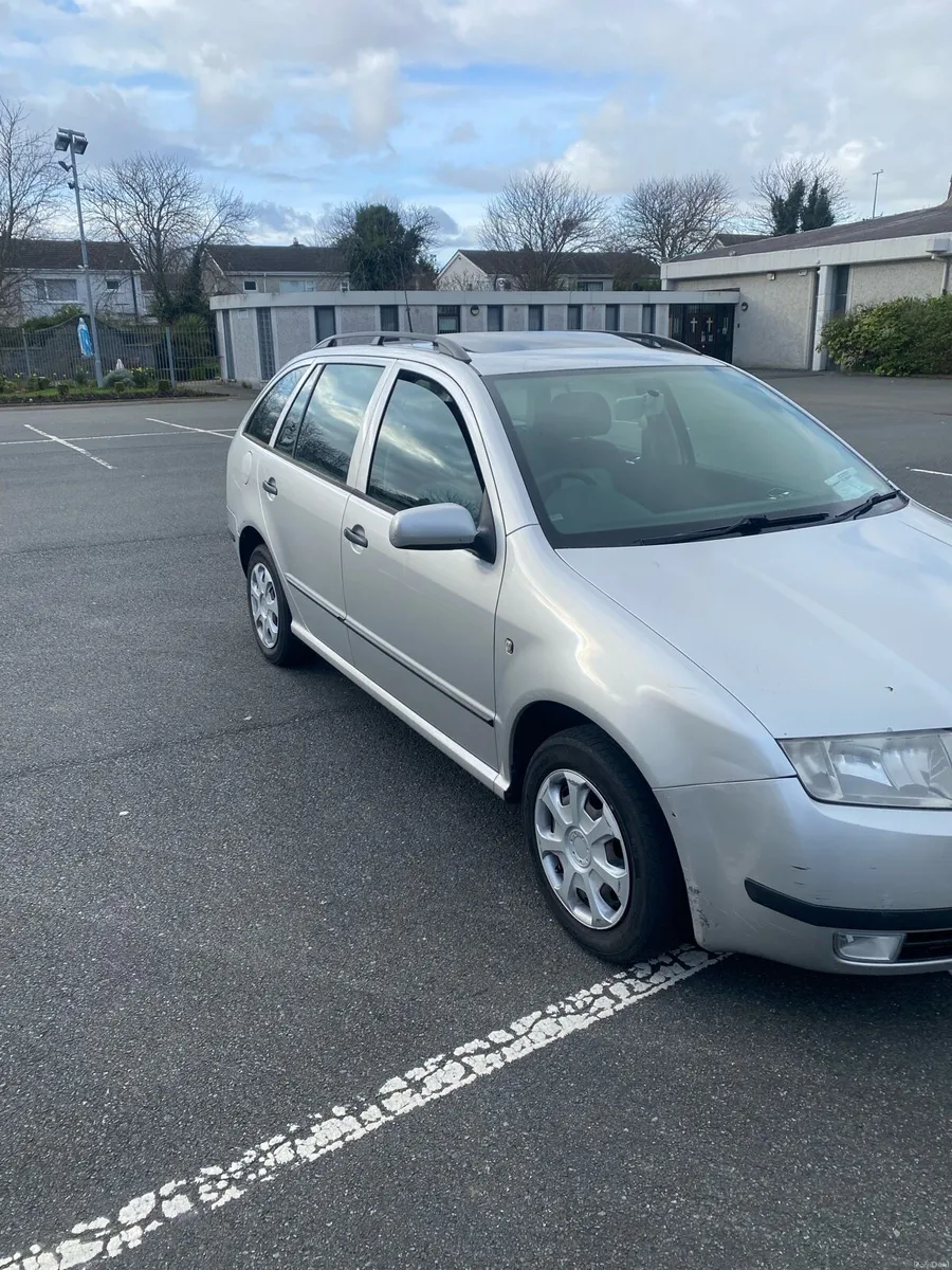 AUTOMATIC Skoda  fabia. Tax and test. - Image 2