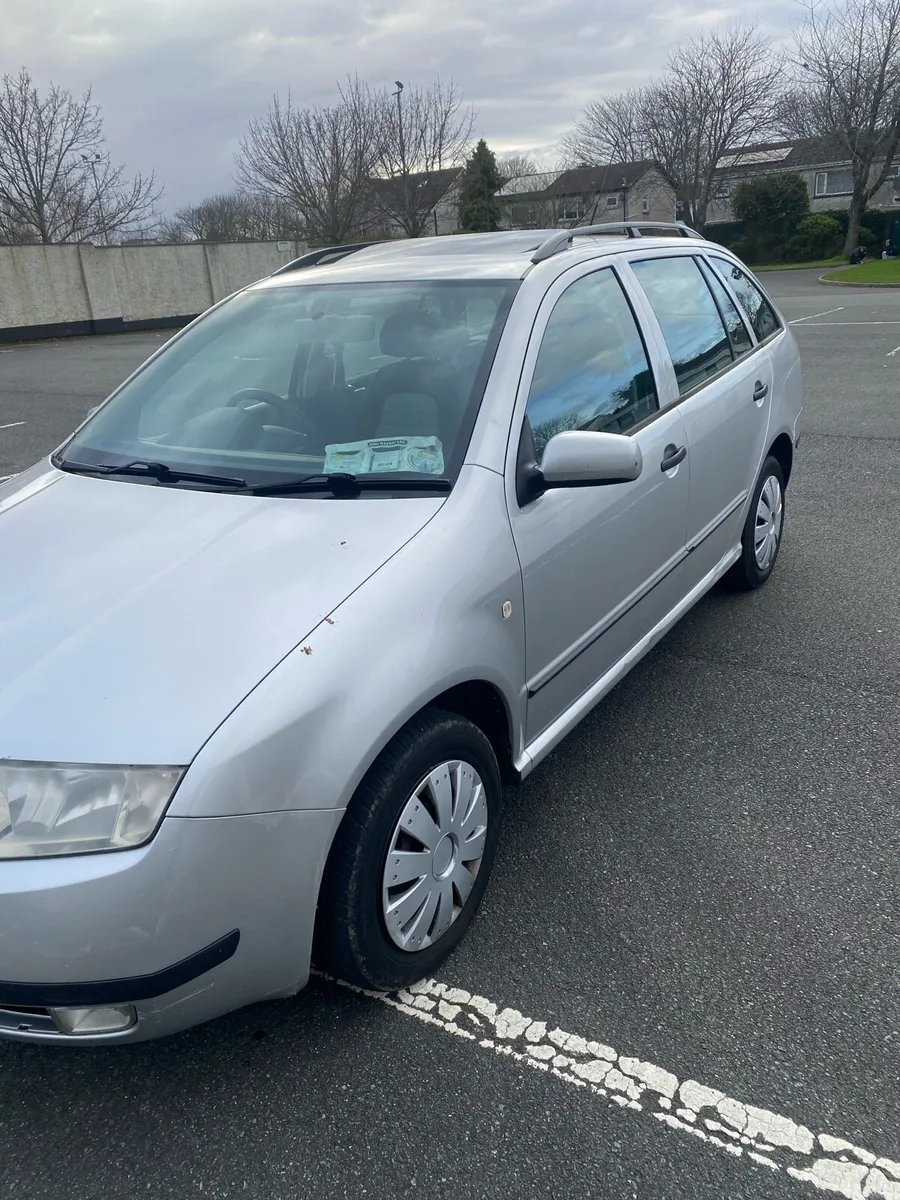 AUTOMATIC Skoda  fabia. Tax and test. - Image 4