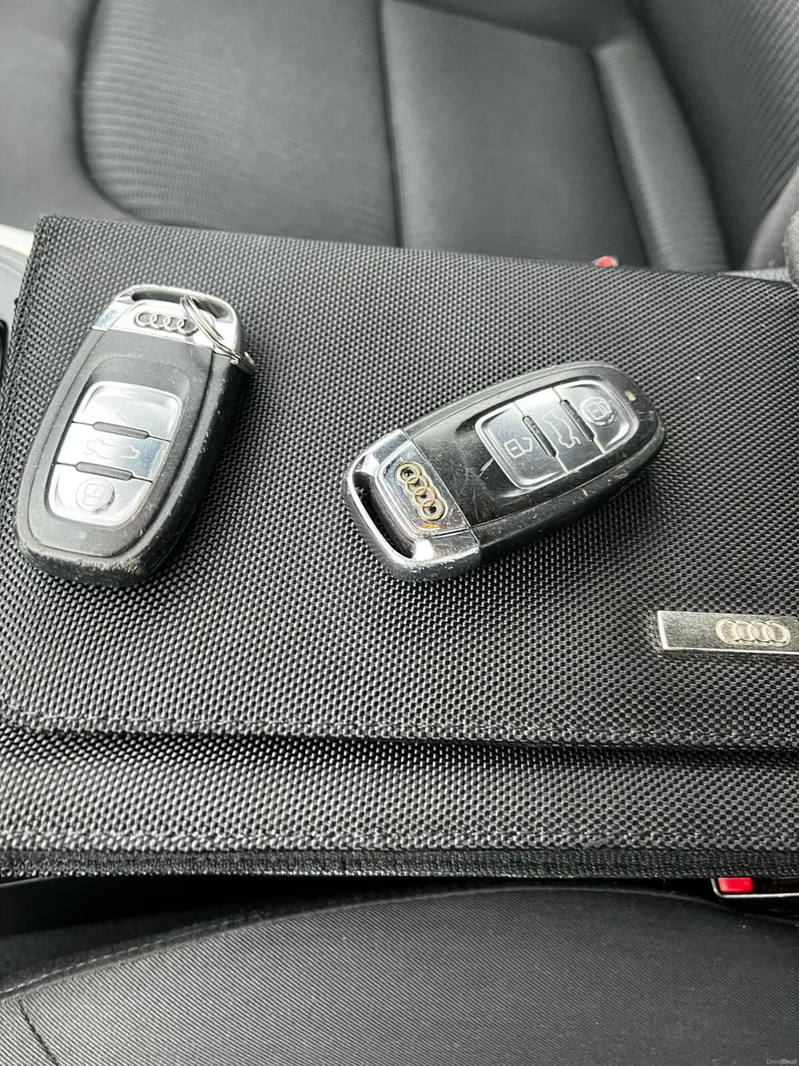 Audi A4 2.0 tdi 2012 - Image 4