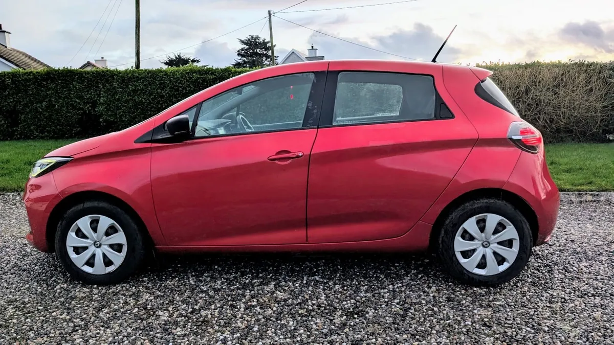 Renault Zoe 2022 | 30,000 KM - Image 2