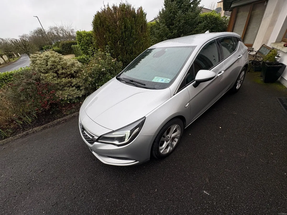 Opel Astra 2018 - Image 3