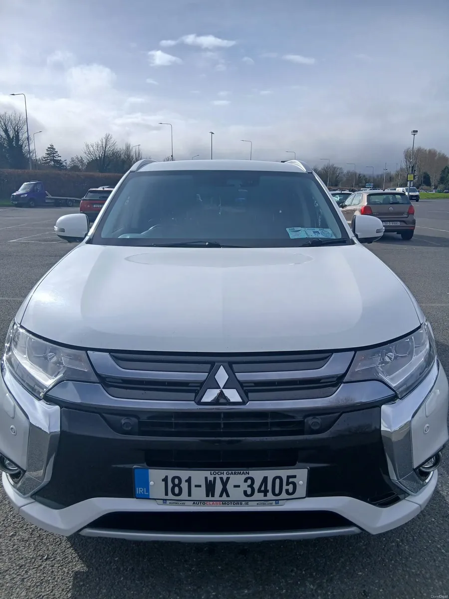 Mitsubishi outlander plug in hybrid - Image 4