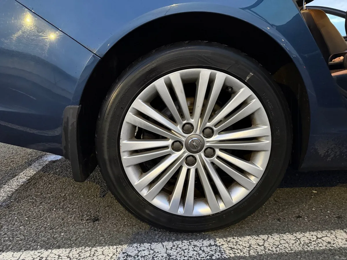 Car - Image 6