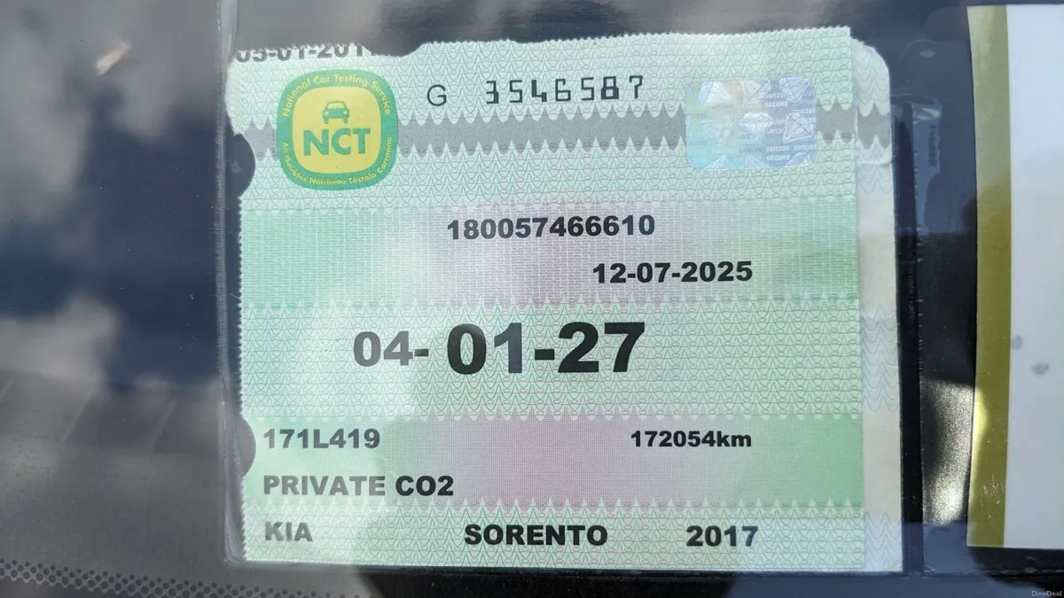 2017 Kia Sorento  2.2 CRDI  7 seater - Image 4