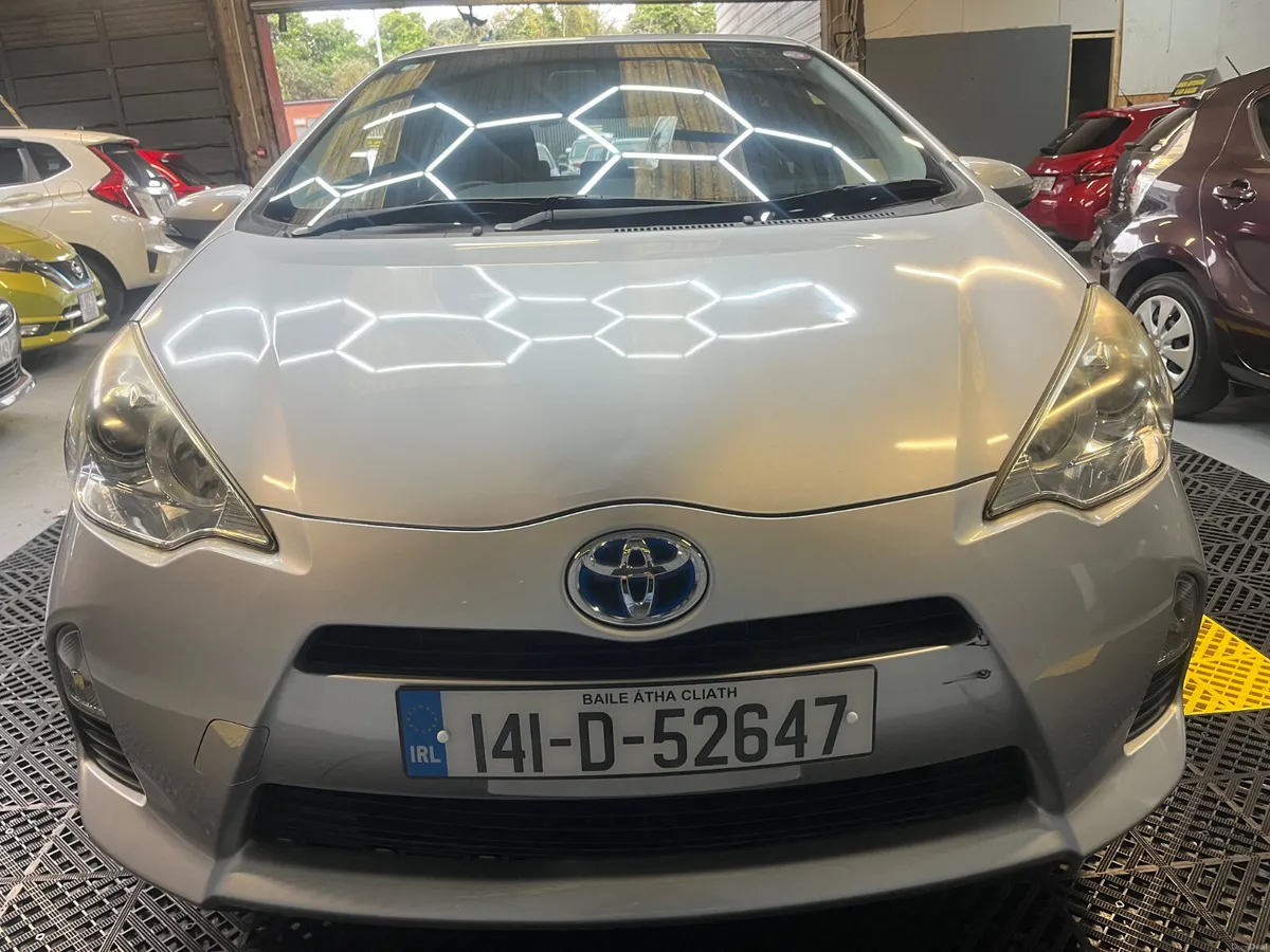 Toyota Aqua 2014 leather package - Image 3