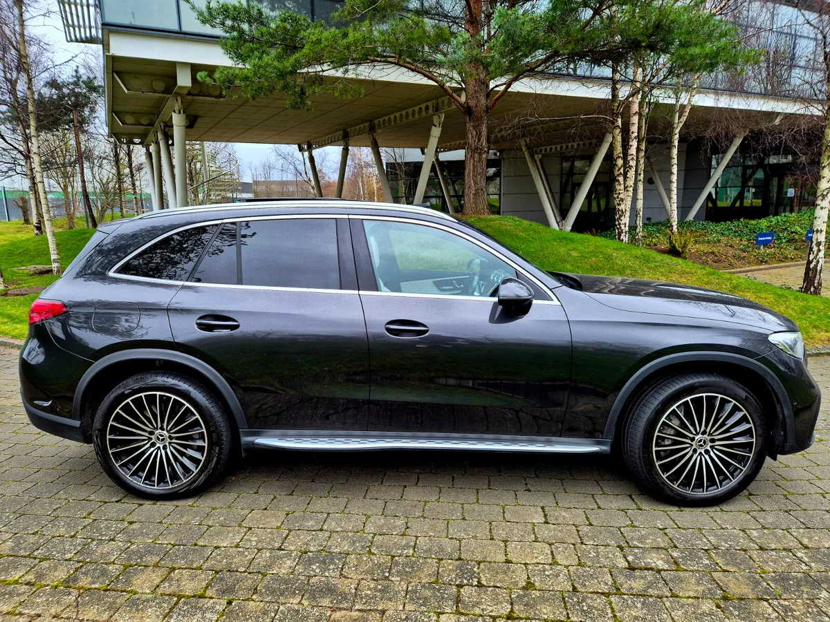 MERCEDES GLC AMG PREMIUM PLUS 4MATIC - Image 2