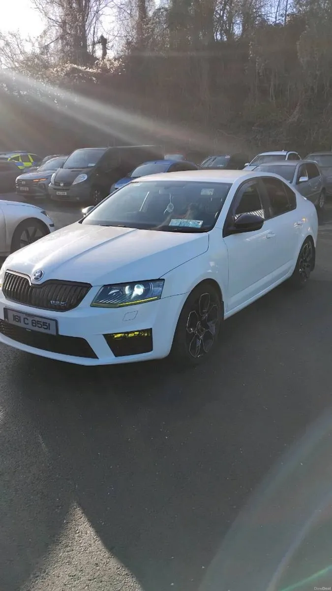 Skoda Octavia VRS CHALLENGE PACK 2.0TDI - Image 3