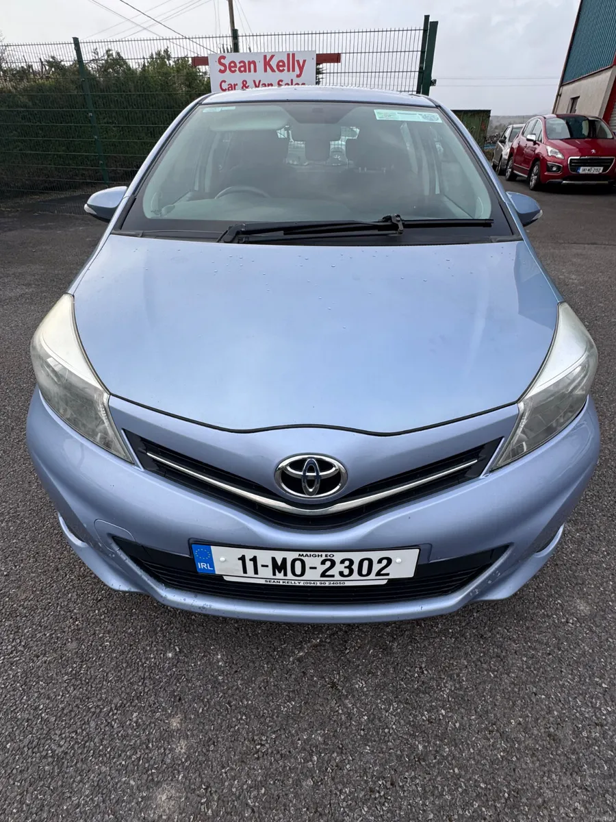 Toyota Yaris 2011 - Image 1