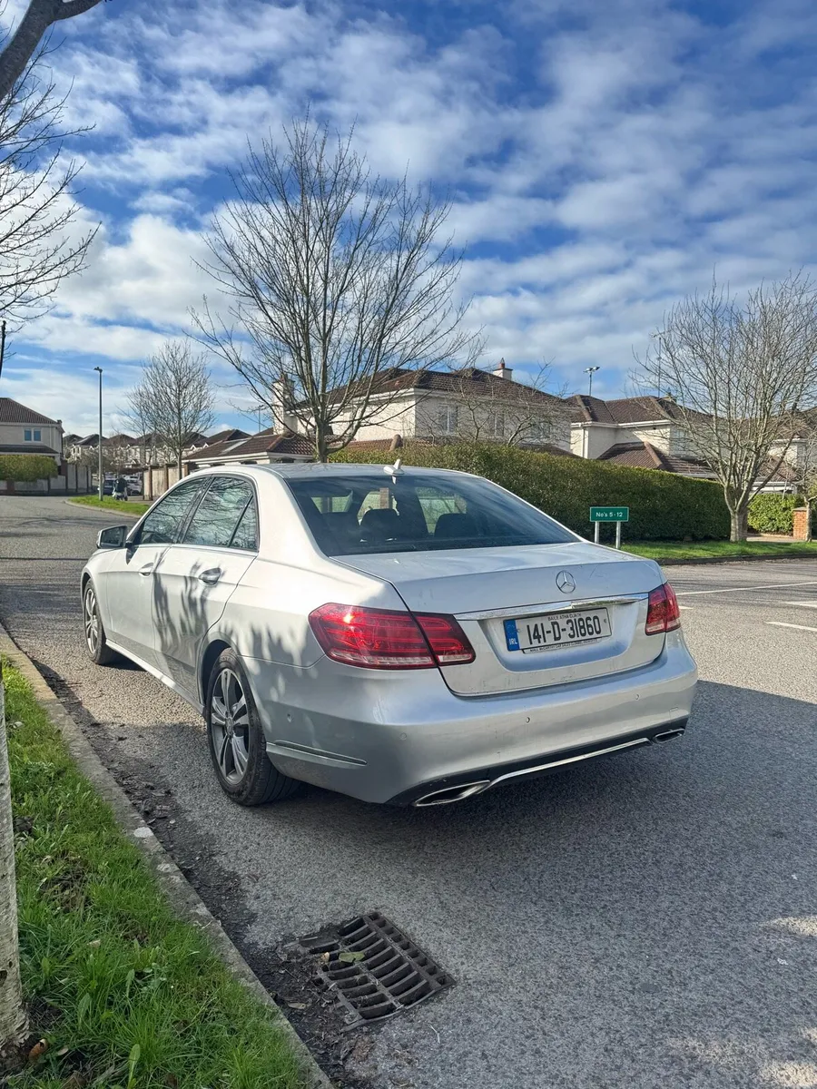 2014 AUTOMATIC MERCEDES E CLASS - PERFECT CONDITIO - Image 3