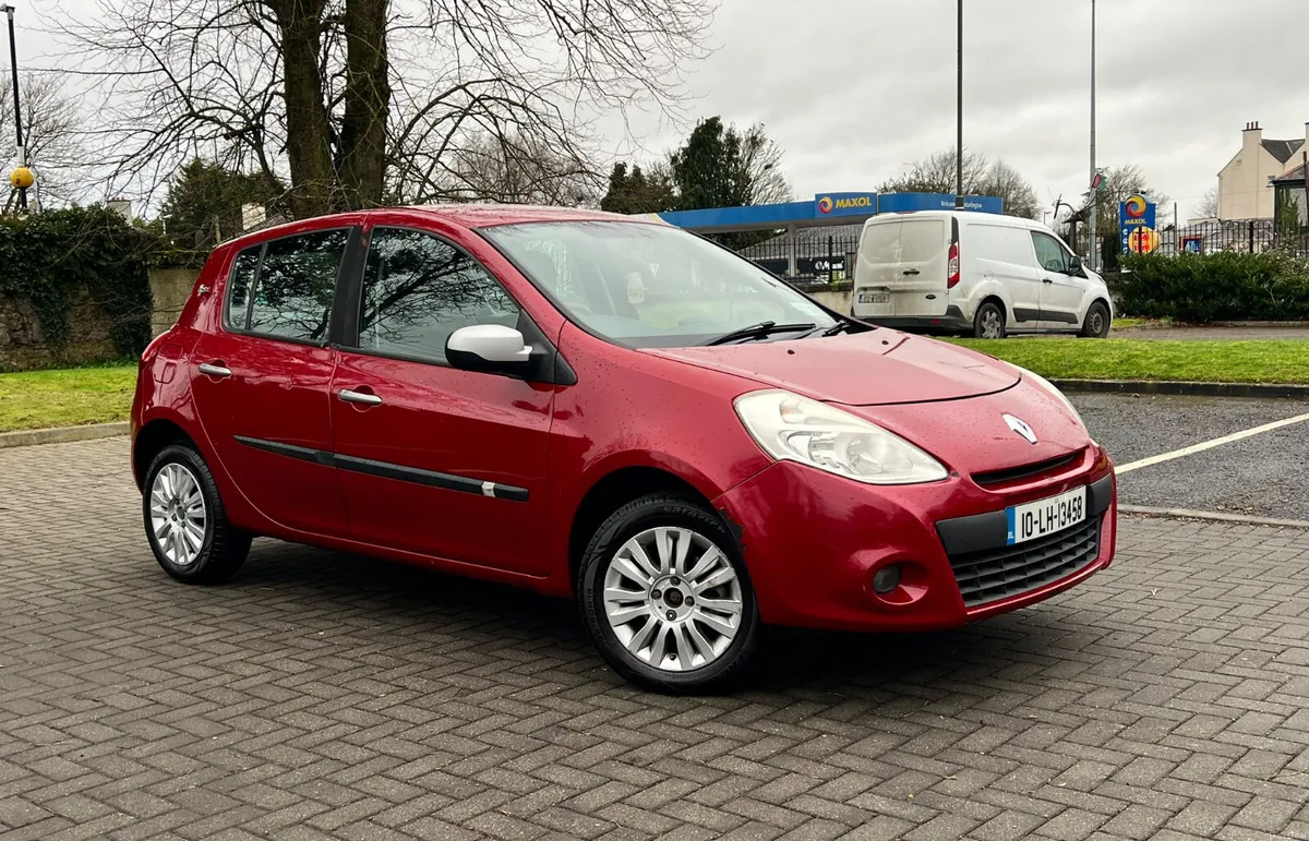Renault Clio 2010 1.2 Petrol new nct 11/26 tax - Image 3