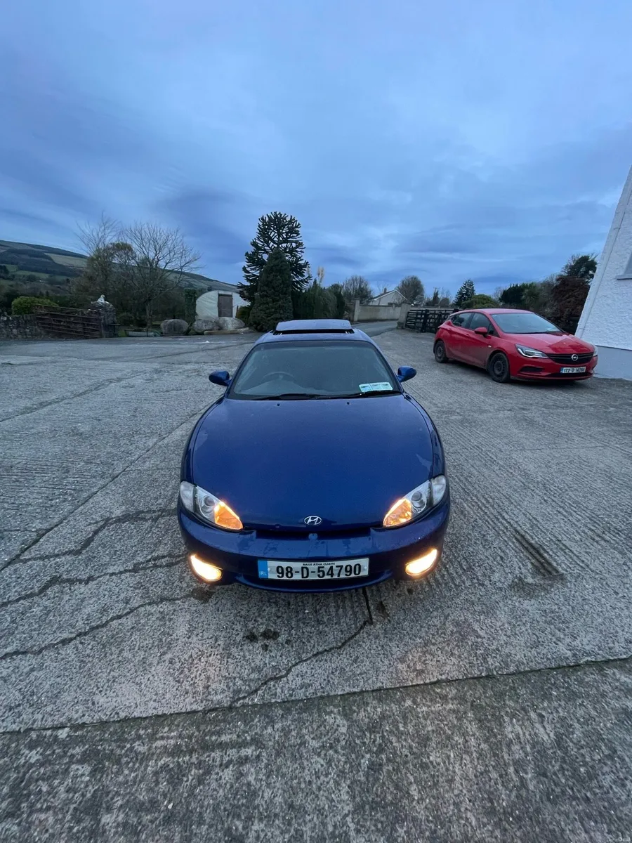 1998 Hyundai Coupe - Image 2